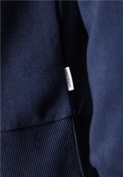 JACK & JONES KAPUZENPULLOVER JJECORP SWEAT HOOD, Farbe:Navy Blazer Reg Large Print / Blau, Größe:M -DIDRIKSONS Verkäufe 655034e242d92efd8f8389a43535f6b4