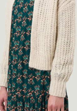 Zero Strickjacke : M : Bright Cream Melange -DIDRIKSONS Verkäufe b98fc8833ada81c57ac936b37d593910